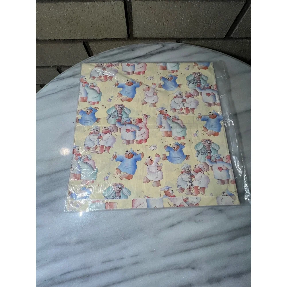 VTG Hallmark Graduation Gift Wrap Bears 85 Sq Ft 2 Sheets 20x20 Inch New‎